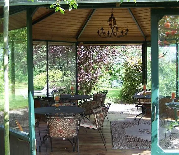 Logis Yseria - Historical Center Hotel