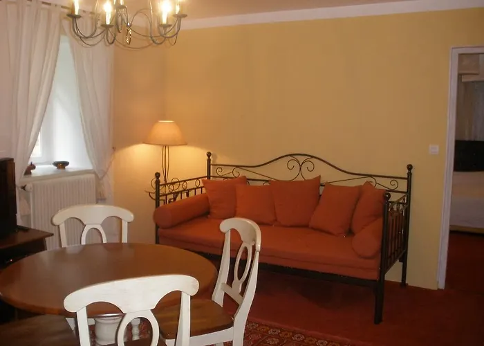 Logis Yseria - Historical Center Hotel