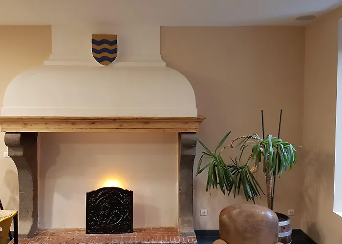 Logis Yseria - Historical Center 3*