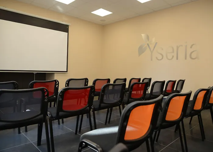 Hotel Logis Yseria - Historical Center