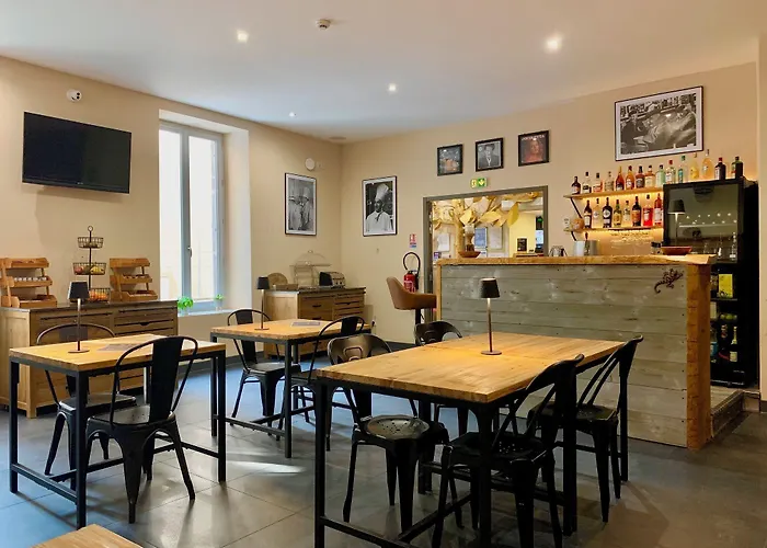 Hotel Logis Yseria - Historical Center