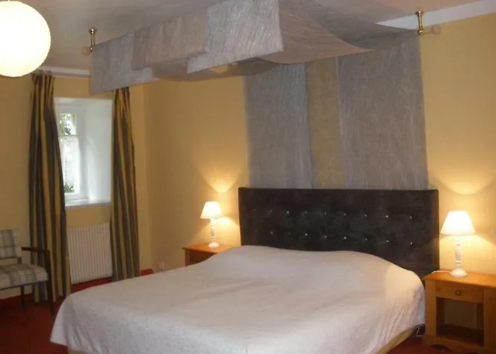 Hotel Logis Yseria - Historical Center