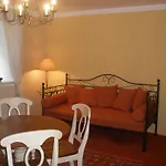 Logis Yseria - Historical Center ホテル