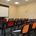 ホテル Logis Yseria - Historical Center