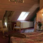 מלון Logis Yseria - Historical Center אגדה