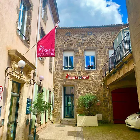 Готель Logis Yseria - Historical Center 3*
