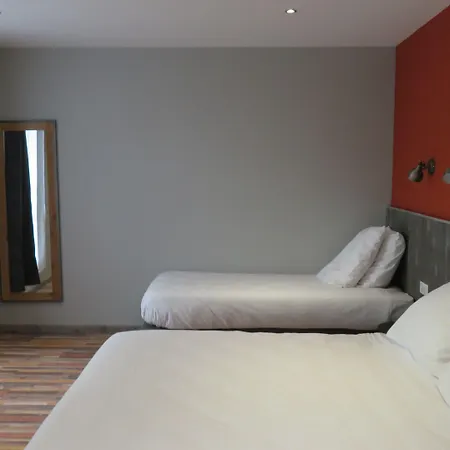 Logis Yseria - Historical Center Hotel