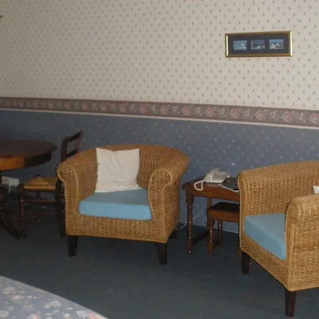 Готель Logis Yseria - Historical Center Агд