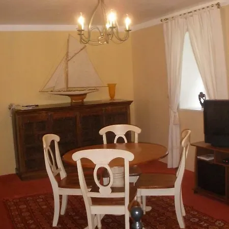 Готель Logis Yseria - Historical Center Агд